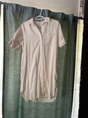 Small Old Navy Cream Linen Dress